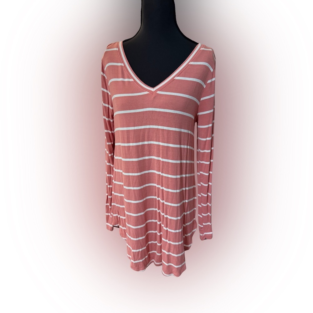 Trendy Zenana Premium Outfitters Pink and White Striped Tunic Size‎ Small
